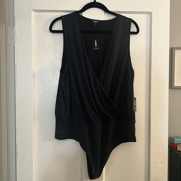 Express Tops - NWT • Express v-neck body suit